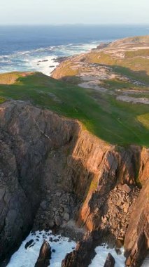 Scheildren, Malin Head 'deki en ikonik ve fotoğraflı manzara, Ireland' lar en kuzeyde, Vahşi Atlantik Yolu, muhteşem kıyı yolu. Doğanın harikaları. Sayısız Keşif Noktaları. Ortak Donegal