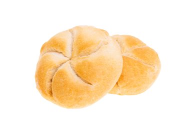 beyaz arkaplanda izole edilmiş kaiser çörekleri