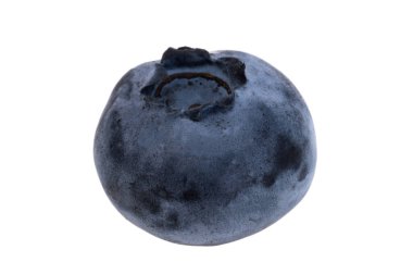 Beyaz arkaplanda yaban mersini izole edilmiş.