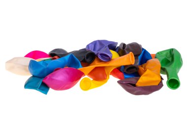 Beyaz arkaplanda izole edilmiş birçok hava renkli balon