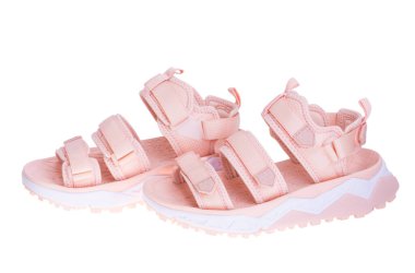 Beyaz arka plan üzerinde izole sandalet