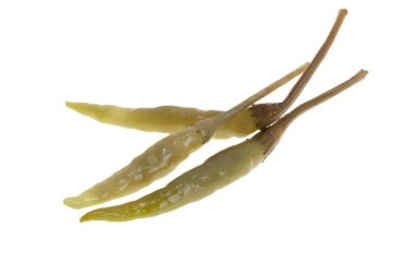 turşulu biber beyaz arkaplanda izole edildi