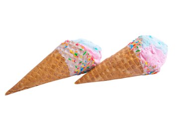 Dondurma külahı beyaz arkaplanda izole