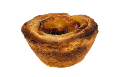 Beyaz arkaplanda Madeira pastası izole