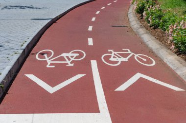 Bisikletçiler için ayrılmış yol
