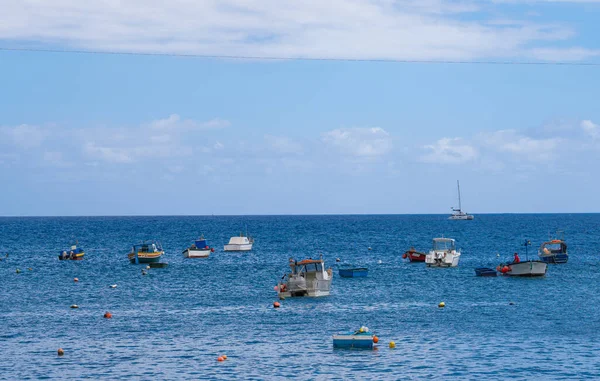 Fischerboote Ozean — Stockfoto