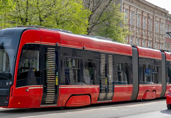 Röda Spårvagnar För Kollektivtrafik Polen — Stockfoto