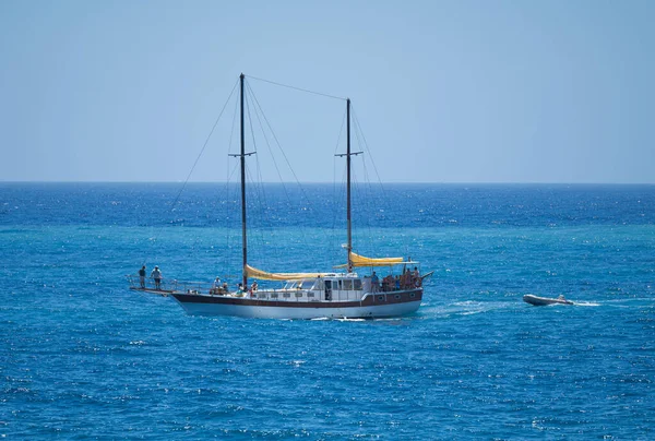Meereslandschaft Auf Madeira Mit Boot — Stockfoto