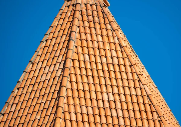 Dach Mit Roten Ziegeln Nahaufnahme — Stockfoto
