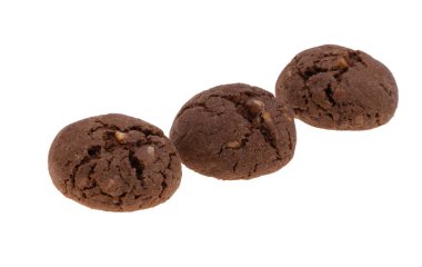 Beyaz arkaplanda izole edilmiş çikolatalı kurabiye