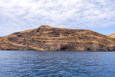 Atlantik Okyanusu 'nun kayalık kıyıları