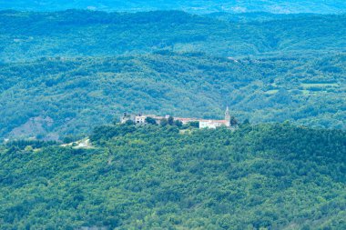 Hırvatistan 'ın güzel yeşil manzarası