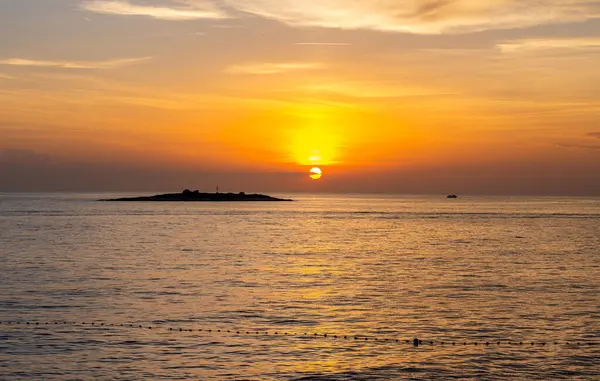 Meereslandschaft Bei Sonnenuntergang Kroatien lizenzfreie Stockfotos