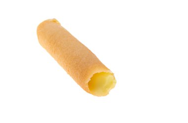 Beyaz arka planda limon kremalı waffle ruloları