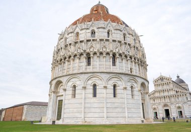 Pisa Katedrali İtalya 'nın tarihi simgesidir