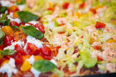 İtalyan pizzasının arka planı bir kafede
