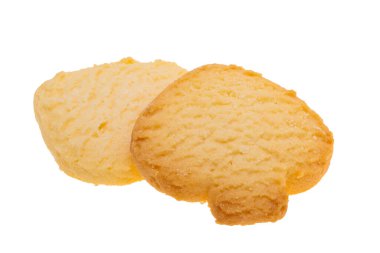 Beyaz arkaplanda izole edilmiş tereyağlı kurabiyeler