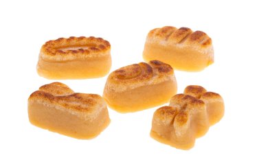 İspanyol badem ezmesi beyaz arkaplanda izole edilmiş