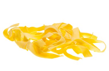 Beyaz arka plan üzerinde izole yumurta noodles