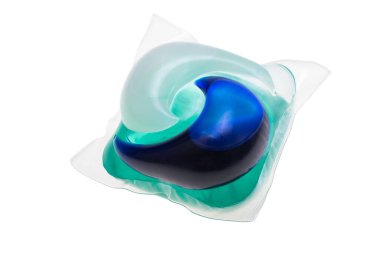 çamaşır kapsülü beyaz arkaplanda izole