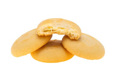 Beyaz arkaplanda kremalı limon kurabiyeleri