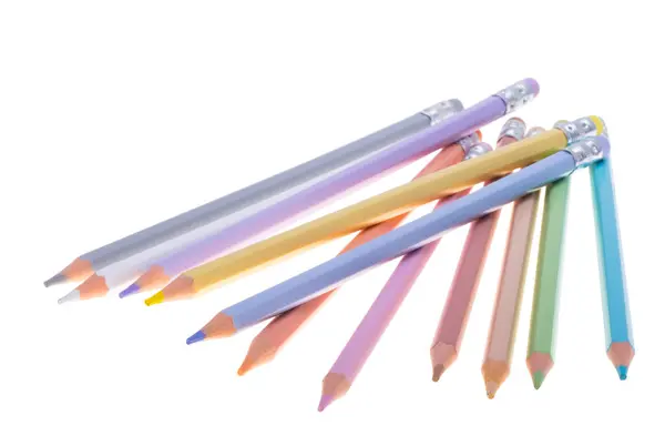 पांढरा पार्श्वभूमीवर वेगळे रंगीत पेन्सिल स्टॉक इमेज