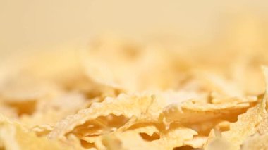 Mafaldine makarnası arka planda yakın plan