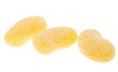 İtalyan gnocchi beyaz arka planda izole