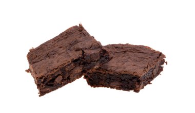 Brownie turtası beyaz arkaplanda izole