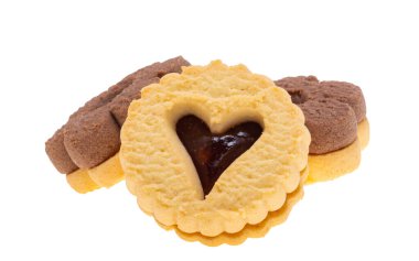 Beyaz arkaplanda izole edilmiş reçelli çerez