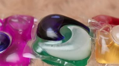 arkaplandaki yıkama kapsüllerini kapat