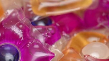 arkaplandaki yıkama kapsüllerini kapat