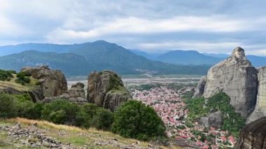 Meteora: Yunanistan 'da Dünyanın Sekizinci Harikası