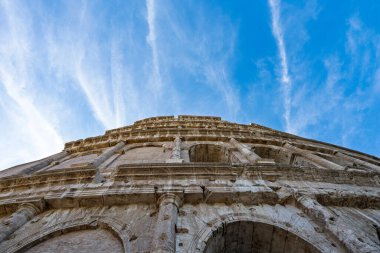 Güneşli bir günde Roma 'nın tarihi manzarası