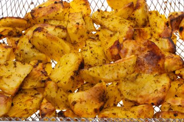 Beyaz arka plan üzerinde izole patates kızartması