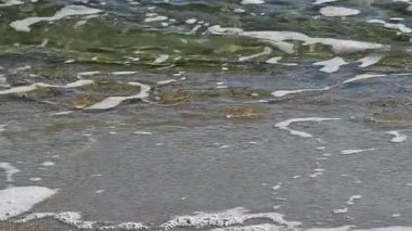 Ege Denizi 'ndeki dalgalar ağır çekim...