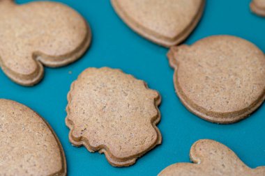 Noel kurabiyesi yakın.