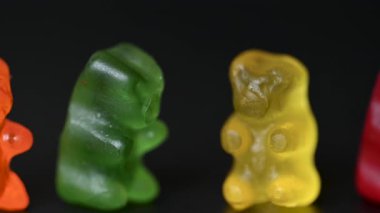 Siyah arkaplanda video jelibonları