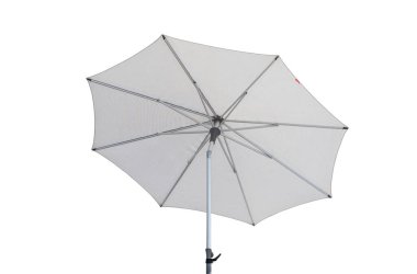 büyük şemsiye beyaz arkaplanda izole