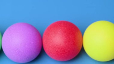 ping pong toplarının videosu.