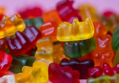 Jöleli meyve şekerlemeleri yaklaşır