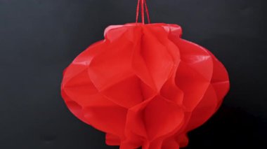 Siyah arka planda Çin kırmızı fenerlerinin videosu