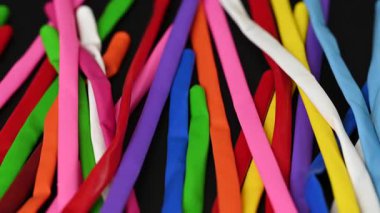 Yaratıcılık için renkli balonlar yakın çekim