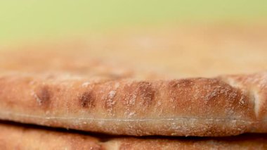 Yunan pide ekmeği videoyu kapat