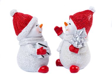 Beyaz arka planda izole edilmiş komik Noel Kardan Adam