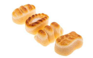 İspanyol marzipani beyaz arkaplanda izole edildi