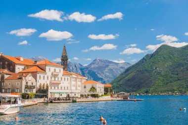 Tarihsel Perast kasabası ünlü Kotor Körfezi, Karadağ, Güney Avrupa 