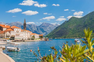 Tarihsel Perast kasabası ünlü Kotor Körfezi, Karadağ, Güney Avrupa 