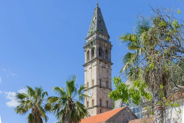 Torre Sino Igreja São Nicolau Perast Montenegro — Fotografia de Stock