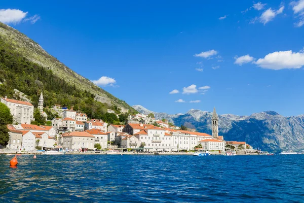 Historische Stad Perast Aan Beroemde Baai Van Kotor Montenegro Zuid Rechtenvrije Stockfoto's